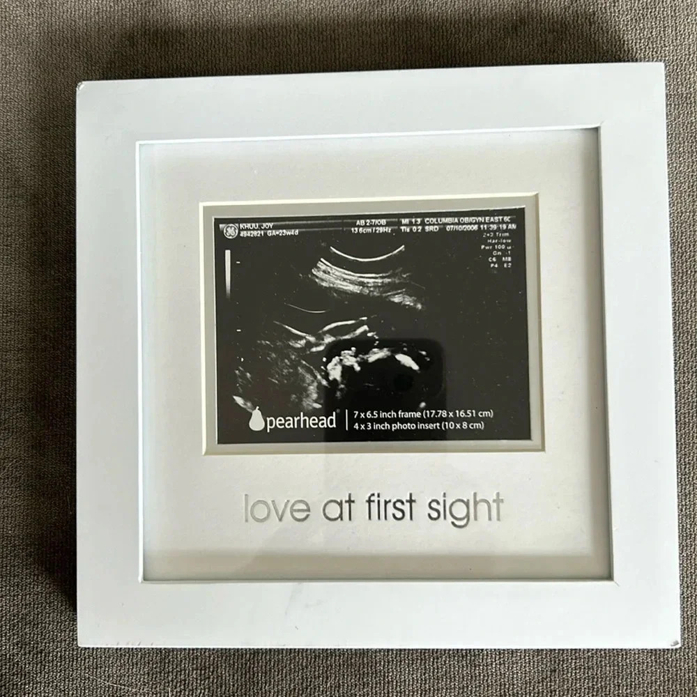 Sonogram white picture frame 7 x 6.5” frame 4 x 3” photo insert Spearhead